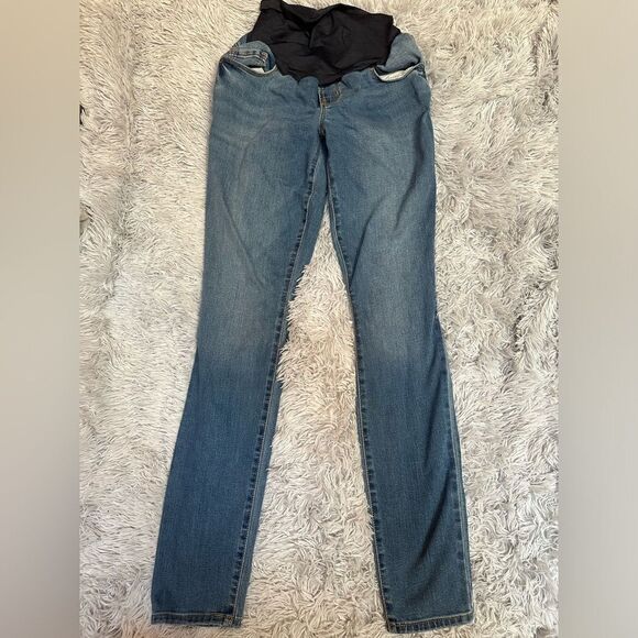 Old Navy Woman’s Maternity Jeans - Picture 1 of 4
